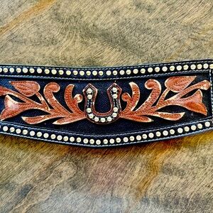 NWT Ariat Wide Stretch Horseshoe Belt - Large